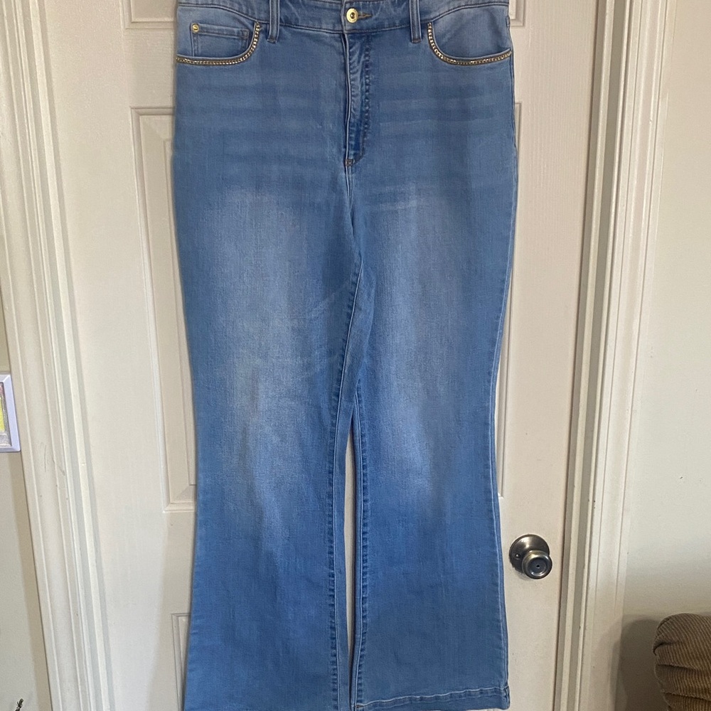 Stylish Blue Flare Women's Jeans